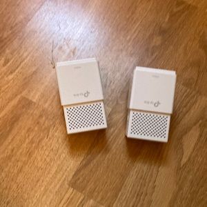 TP-Link powerline adapters. Model TL-PA7010